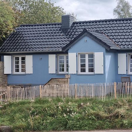 Charmantes Eifel Ferienhaus An Der Schavener Heide メッヒャーニッヒ エクステリア 写真