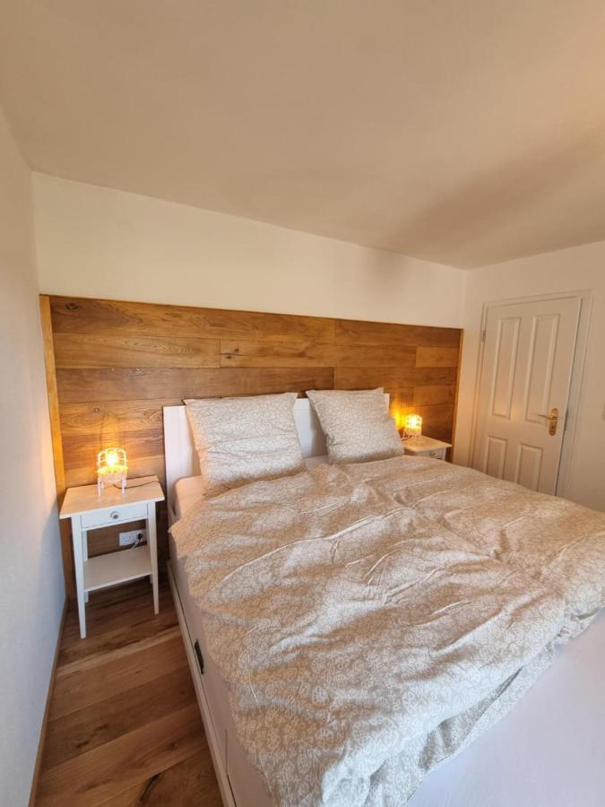 Charmantes Eifel Ferienhaus An Der Schavener Heide メッヒャーニッヒ エクステリア 写真